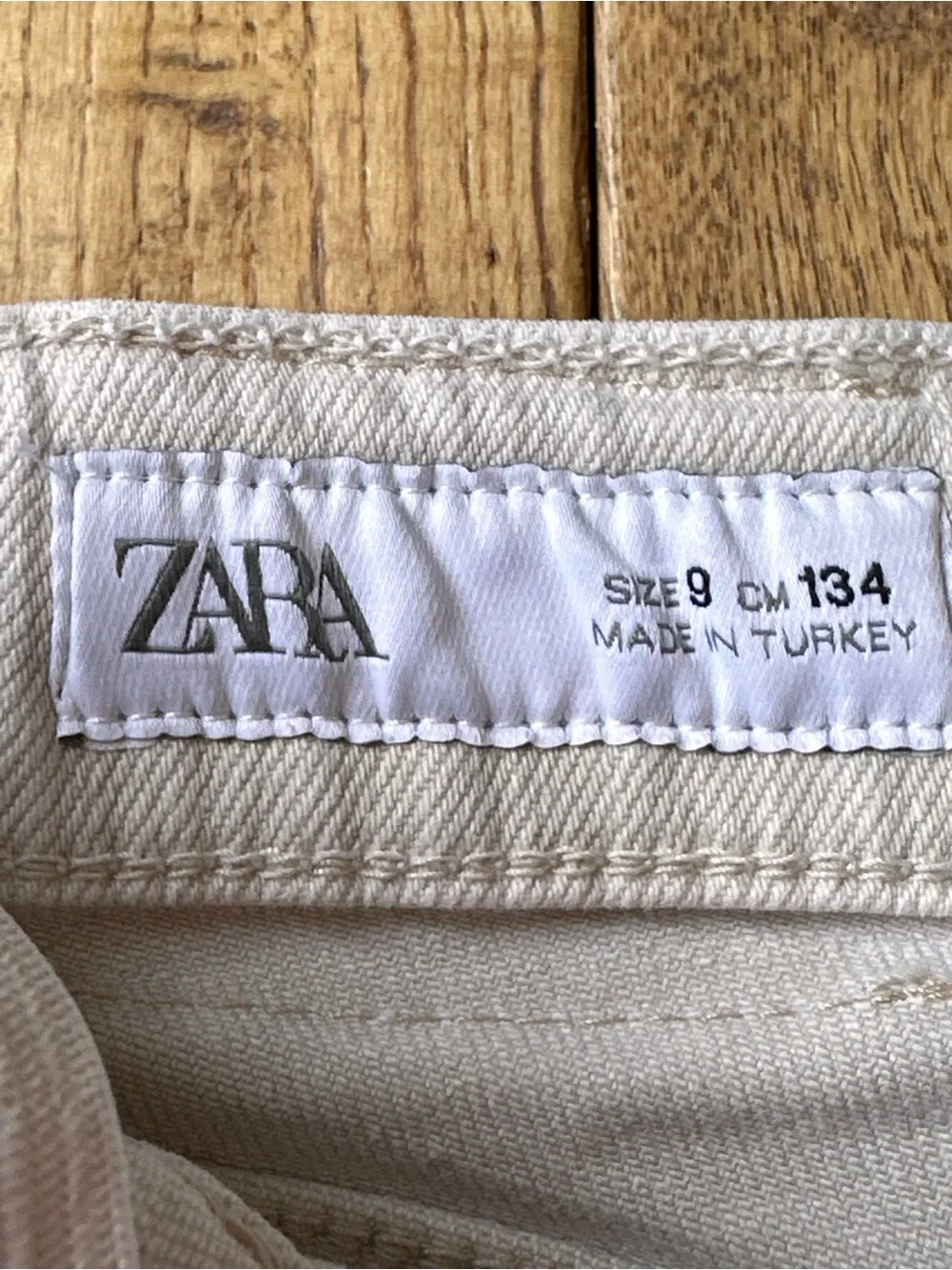 Zara Girls Gray Beige Flare Cargo Jeans size 9